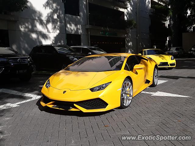 Lamborghini Huracan spotted in Jakarta, Indonesia