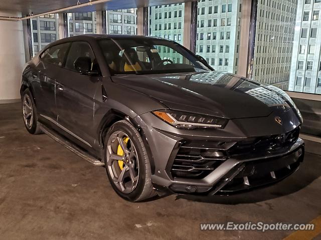 Lamborghini Urus spotted in Chicago, Illinois