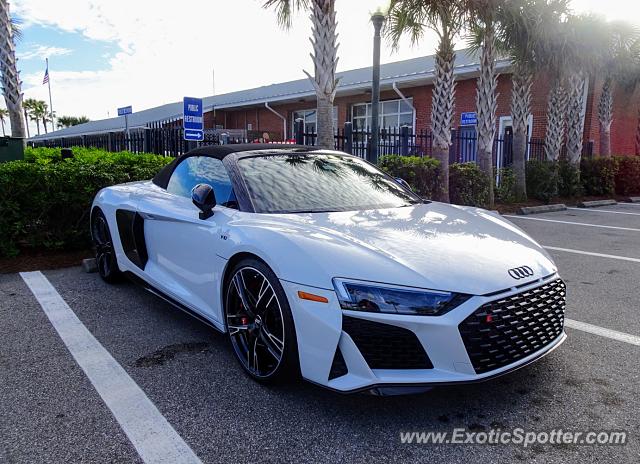 Audi R8 spotted in Jacksonville, Florida