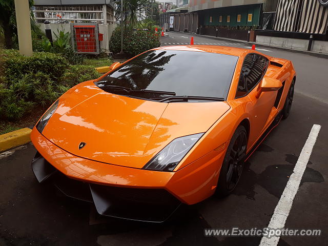 Lamborghini Gallardo spotted in Jakarta, Indonesia