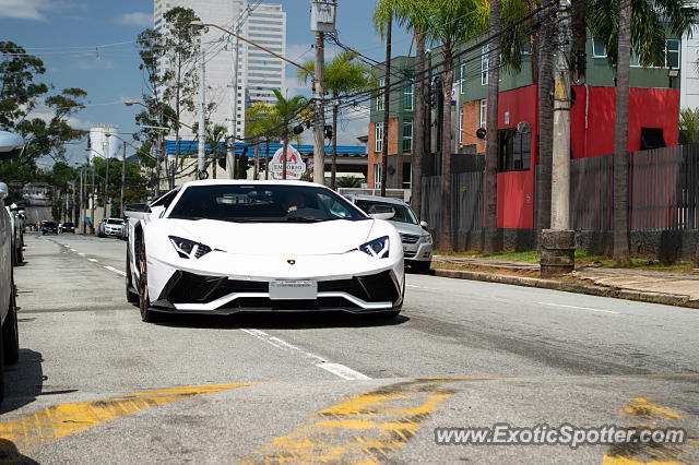 Lamborghini Aventador spotted in São Paulo, SP, Brazil