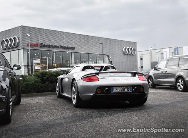 Porsche Carrera GT spotted in Modena, Italy