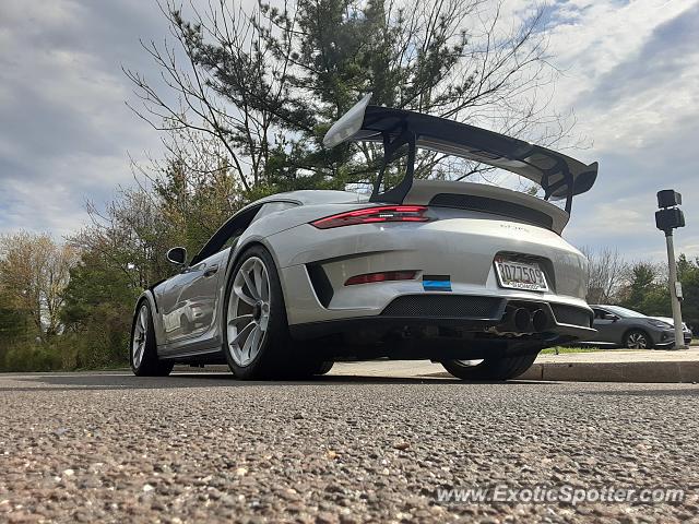 Porsche 911 GT3 spotted in Lawrence, New York