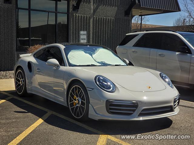 Porsche 911 Turbo spotted in Burnsville, Minnesota