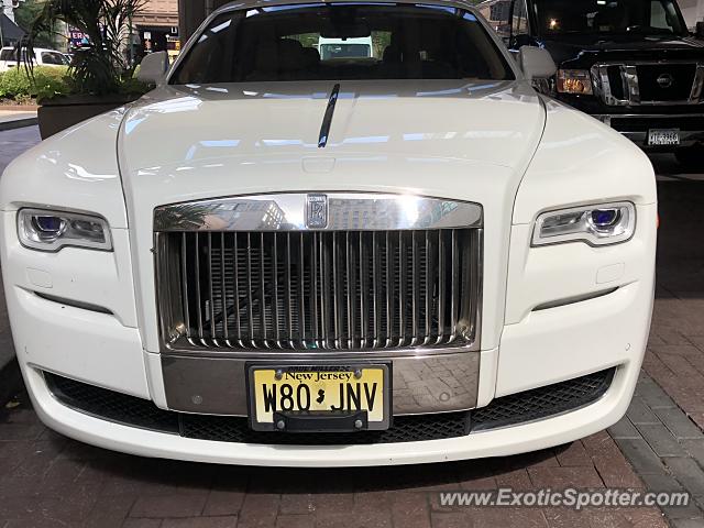 Rolls-Royce Ghost spotted in Philadelphia, Pennsylvania