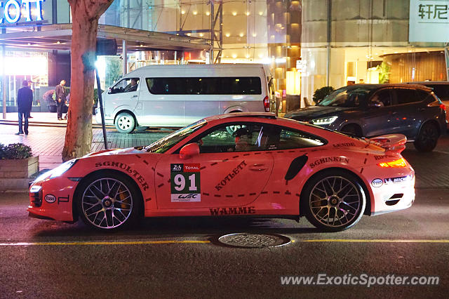 Porsche 911 Turbo spotted in Shanghai, China