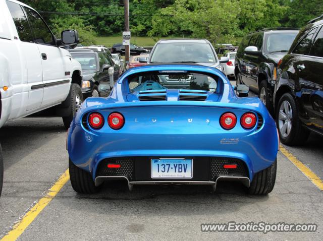 Lotus Elise spotted in Greenwich, Connecticut