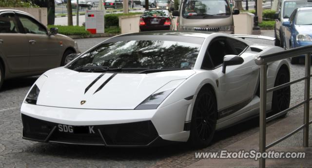 Lamborghini Gallardo spotted in Singapore, Singapore