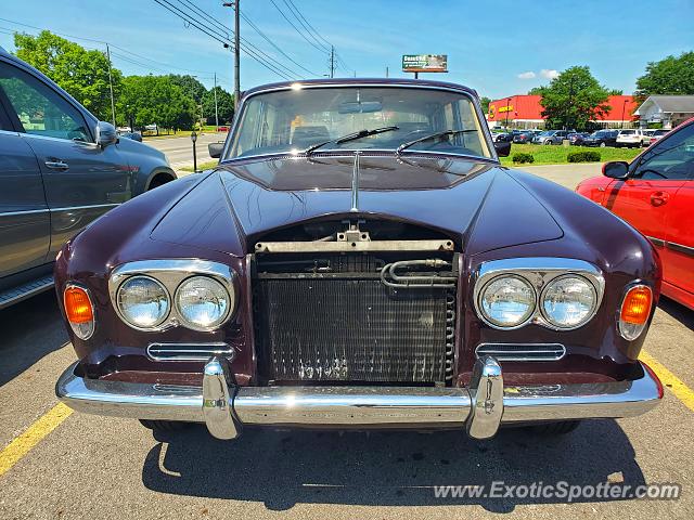 Rolls-Royce Silver Shadow spotted in Columbus, Ohio