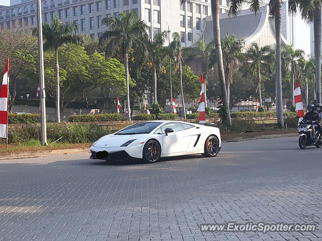 Lamborghini Gallardo spotted in Jakarta, Indonesia