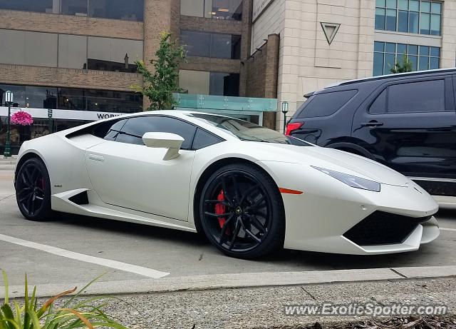 Lamborghini Huracan spotted in Birmingham, Michigan