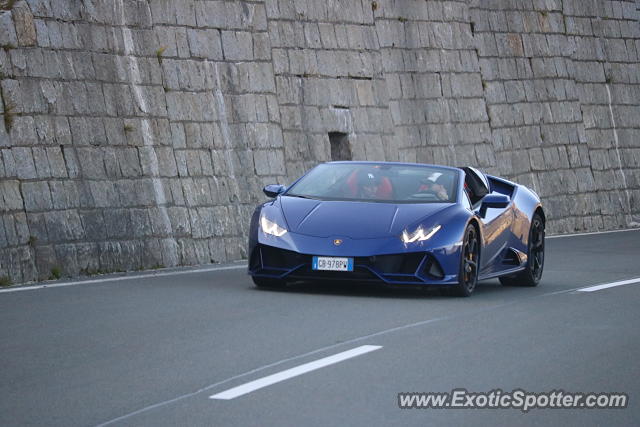 Lamborghini Huracan spotted in Großglockner, Austria