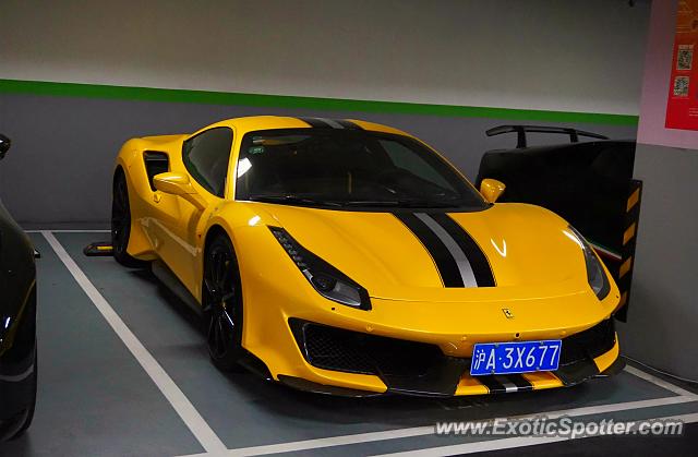 Ferrari 488 GTB spotted in Shanghai, China