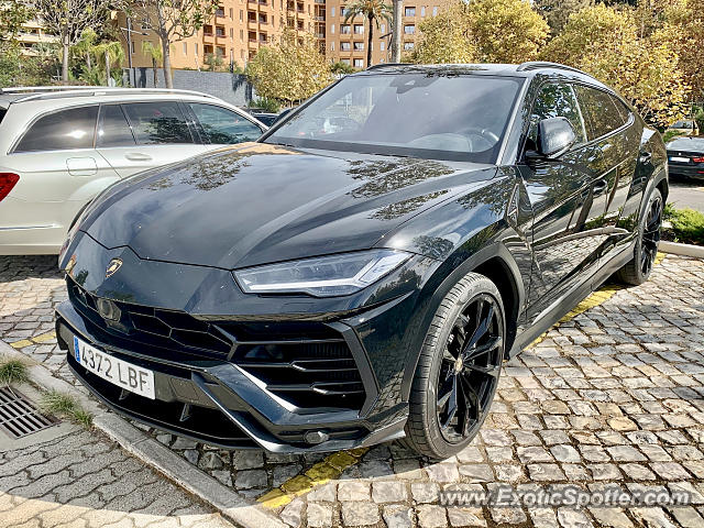 Lamborghini Urus spotted in Vilamoura, Portugal