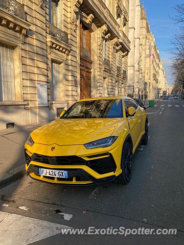 Lamborghini Urus spotted in PARIS, France