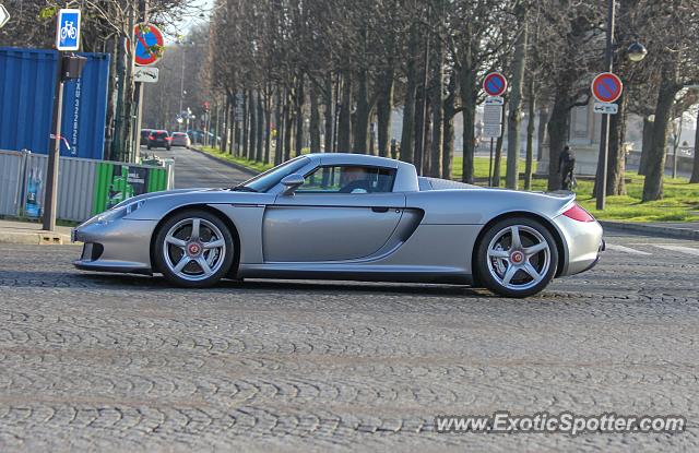 Porsche Carrera GT spotted in Paris, France