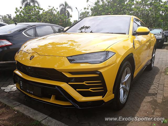 Lamborghini Urus spotted in Jakarta, Indonesia