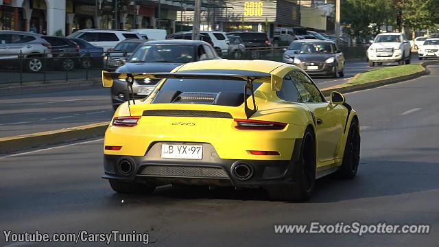 Porsche 911 GT2 spotted in Santiago, Chile