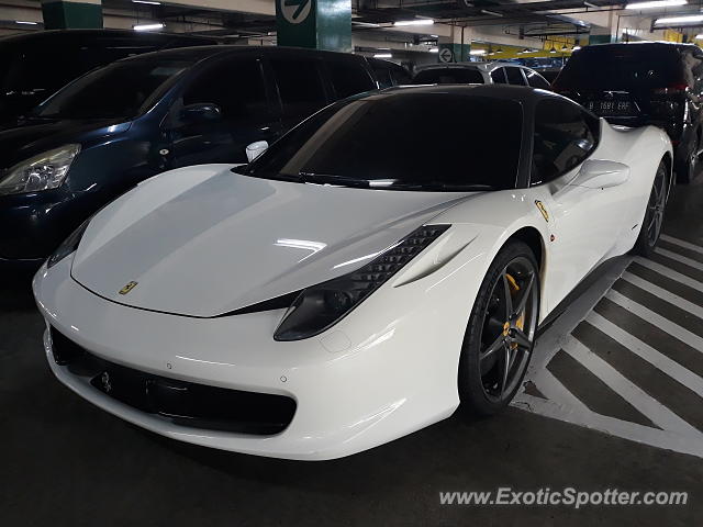 Ferrari 458 Italia spotted in Jakarta, Indonesia