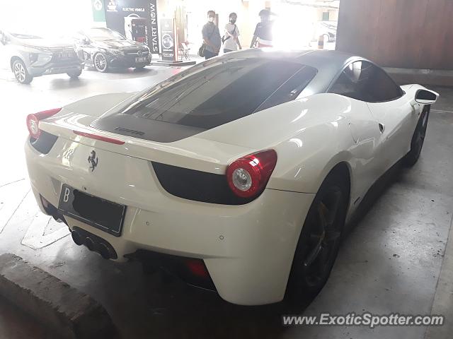 Ferrari 458 Italia spotted in Jakarta, Indonesia