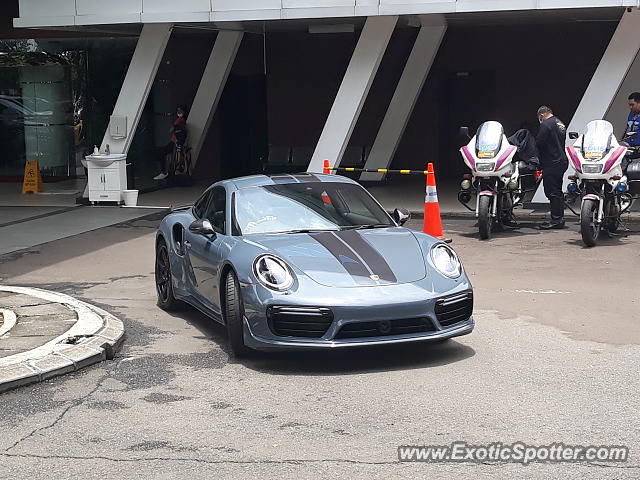 Porsche 911 Turbo spotted in Jakarta, Indonesia