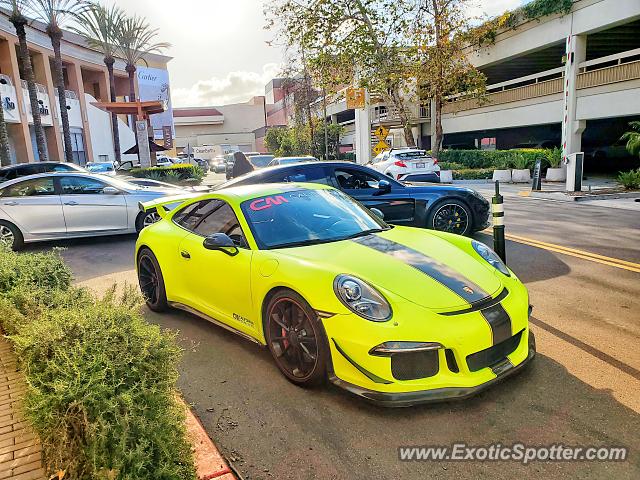 Porsche 911 GT3 spotted in San Diego, California