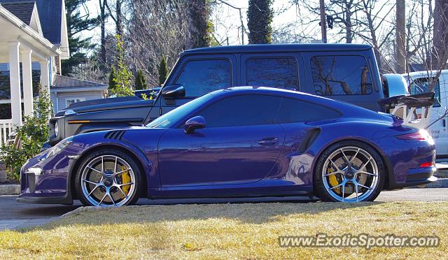 Porsche 911 GT3 spotted in Westfield, New Jersey