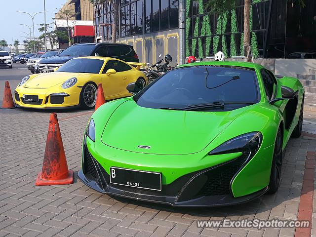 Mclaren 650S spotted in Jakarta, Indonesia