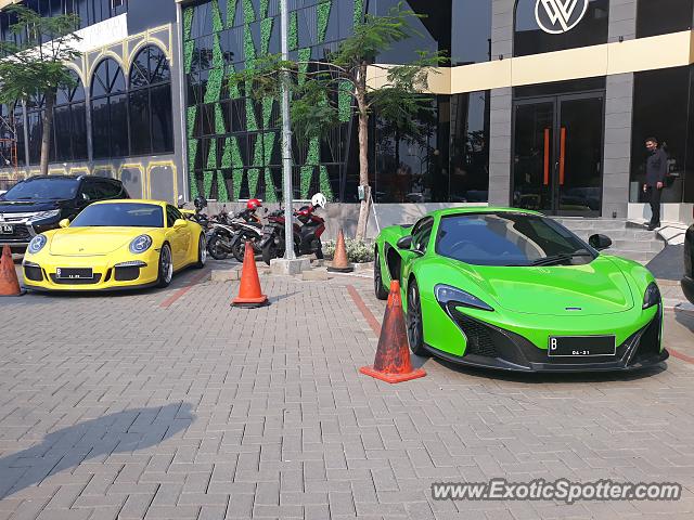 Porsche 911 GT3 spotted in Jakarta, Indonesia