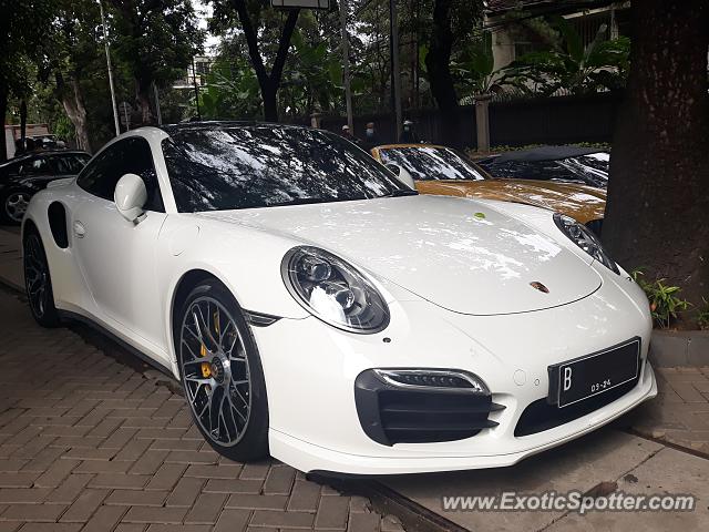 Porsche 911 Turbo spotted in Jakarta, Indonesia