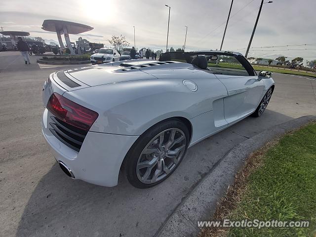 Audi R8 spotted in Bogota, Colombia