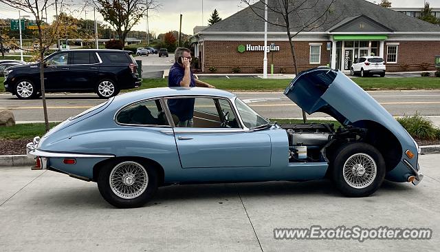 Jaguar E-Type spotted in Akron, Ohio