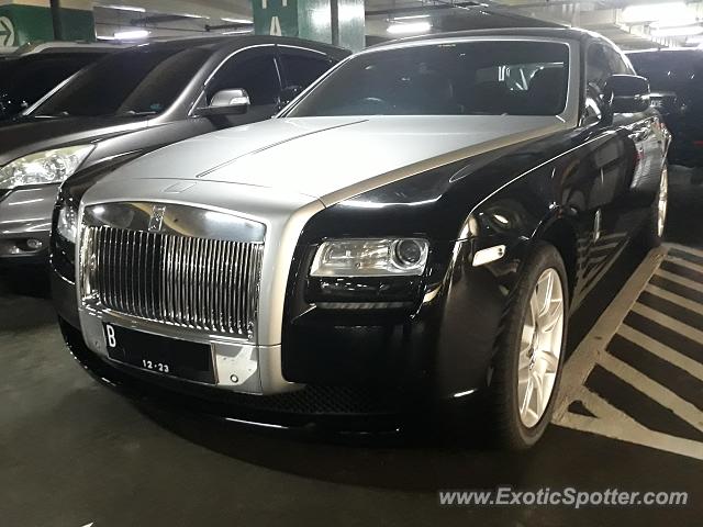 Rolls-Royce Ghost spotted in Jakarta, Indonesia