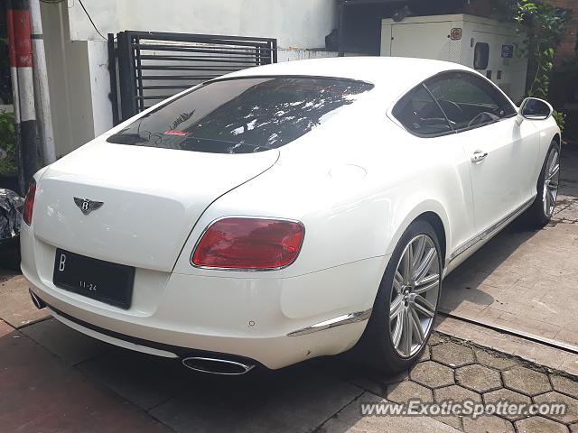 Bentley Continental spotted in Jakarta, Indonesia