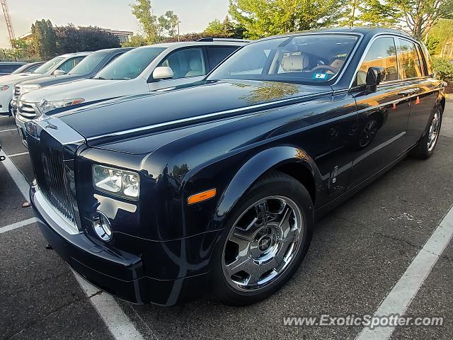 Rolls-Royce Ghost spotted in Wayzata, Minnesota