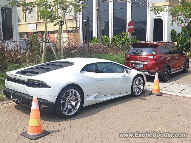 Lamborghini Huracan spotted in Jakarta, Indonesia