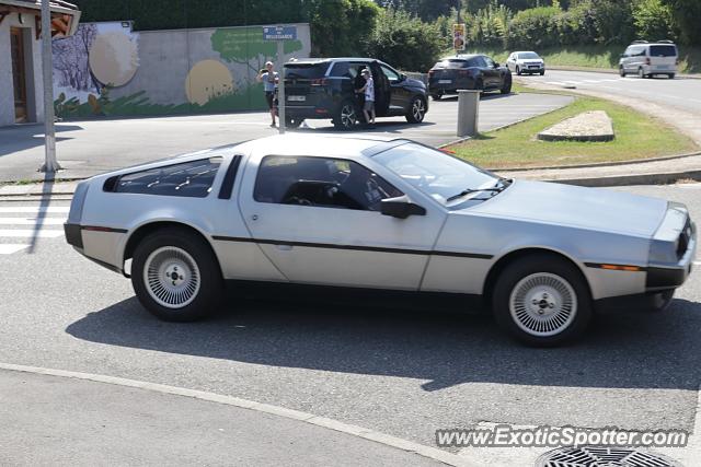 DeLorean DMC-12 spotted in Saint Amour, France