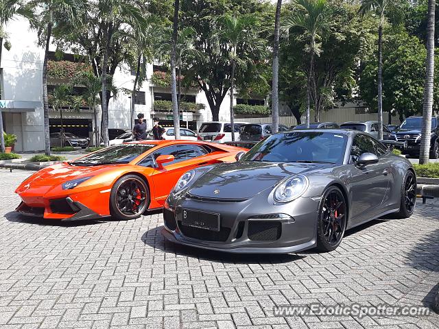 Porsche 911 GT3 spotted in Jakarta, Indonesia