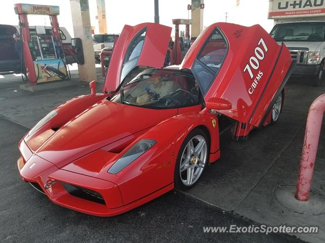 Ferrari Enzo spotted in Las Vegas, Nevada