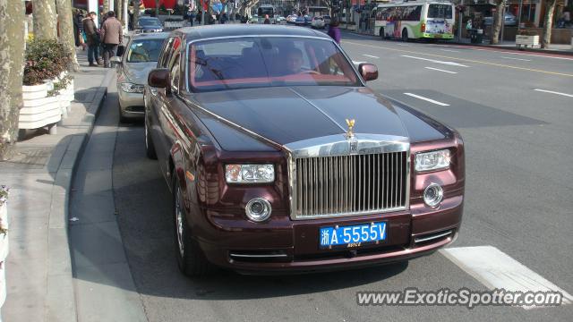 Rolls Royce Phantom spotted in SHANGHAI, China