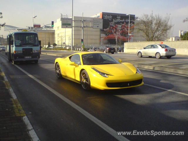 Ferrari 458 Italia spotted in Istanbul, Turkey