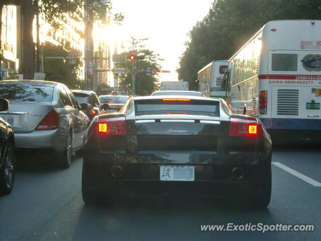 Lamborghini Gallardo spotted in Taipei, Taiwan