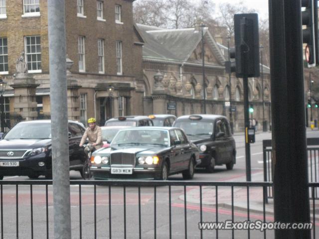Bentley Turbo R spotted in Londra, United Kingdom