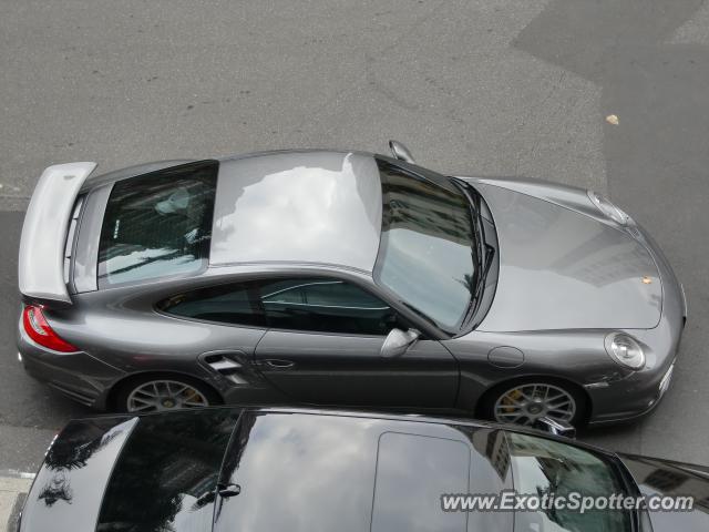 Porsche 911 Turbo spotted in Taipei, Taiwan