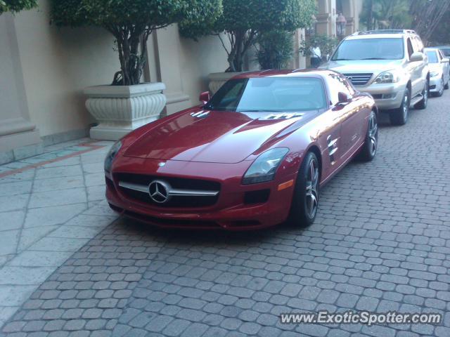 Mercedes SLS AMG spotted in Naples, Florida