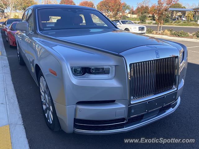 Rolls-Royce Phantom spotted in Pleasanton, California