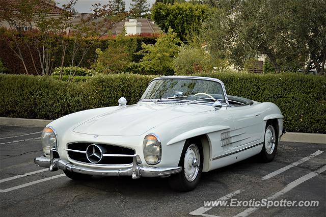 Mercedes 300SL spotted in Los Angeles, California