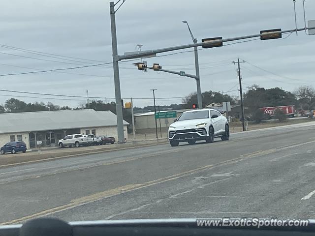 Lamborghini Urus spotted in Blanco, Texas