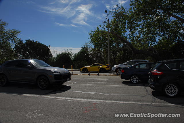 Porsche 911 GT2 spotted in Malibu, California