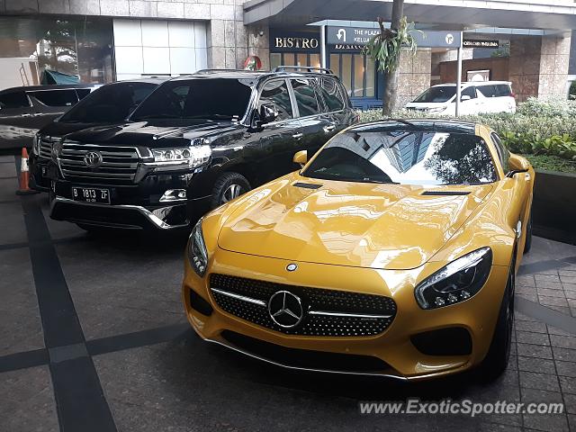 Mercedes AMG GT spotted in Jakarta, Indonesia
